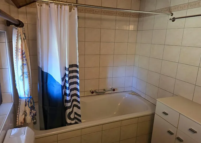 Rustico Kevin By Holap Sa *